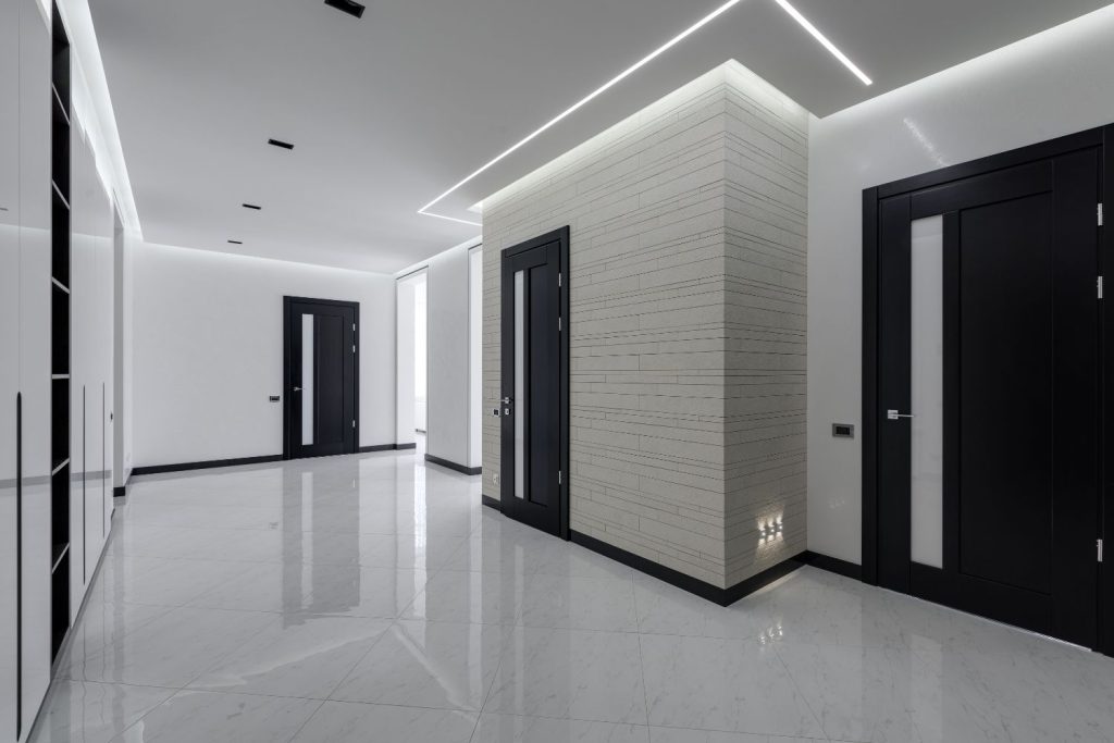 Optimización de recursos en servicios e insumos utilizando luces led en edificios por las tradicionales